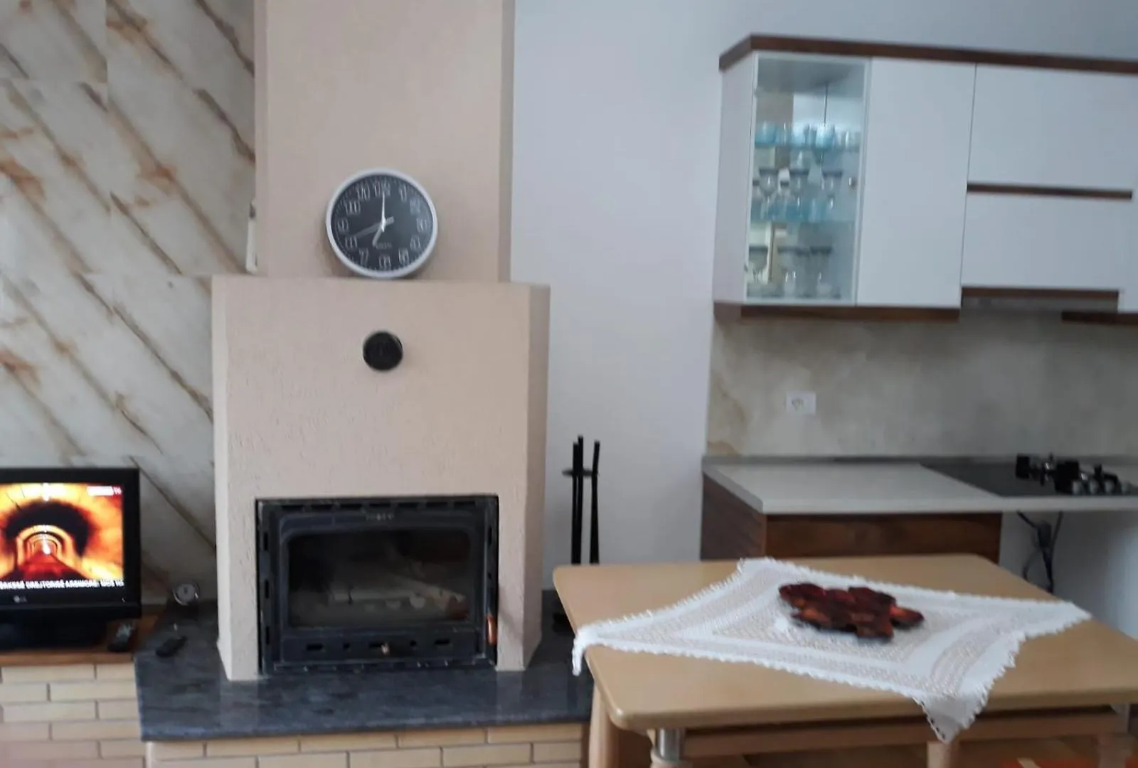 Pere'S Holiday Apartament Pogradec Apartment